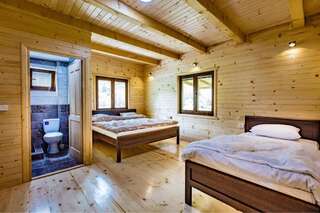 Отель Moonlight House Vusanje Трехместный номер Делюкс-5